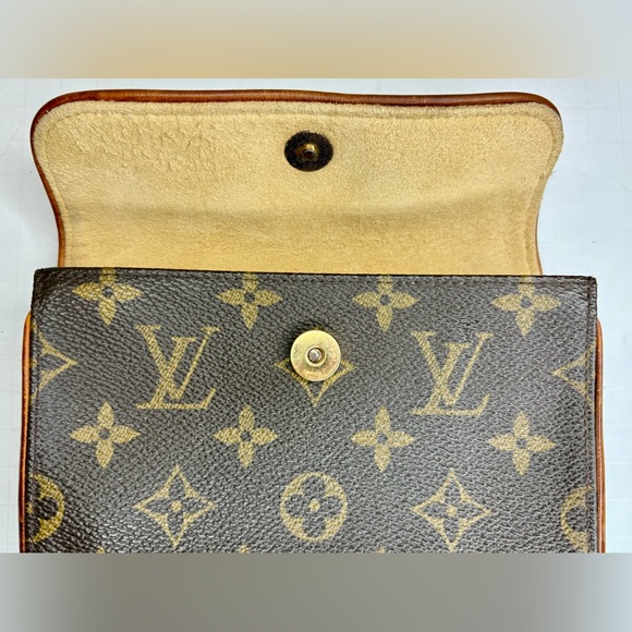 LOUIS VUITTON Monogram Pochette Florentine Bag COA-Dust bag & Original Strap - Picture 6 of 17